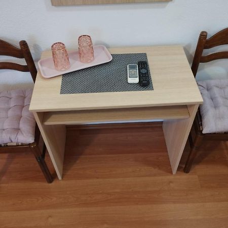Soba Ivanka Niksic Karlobag Kültér fotó